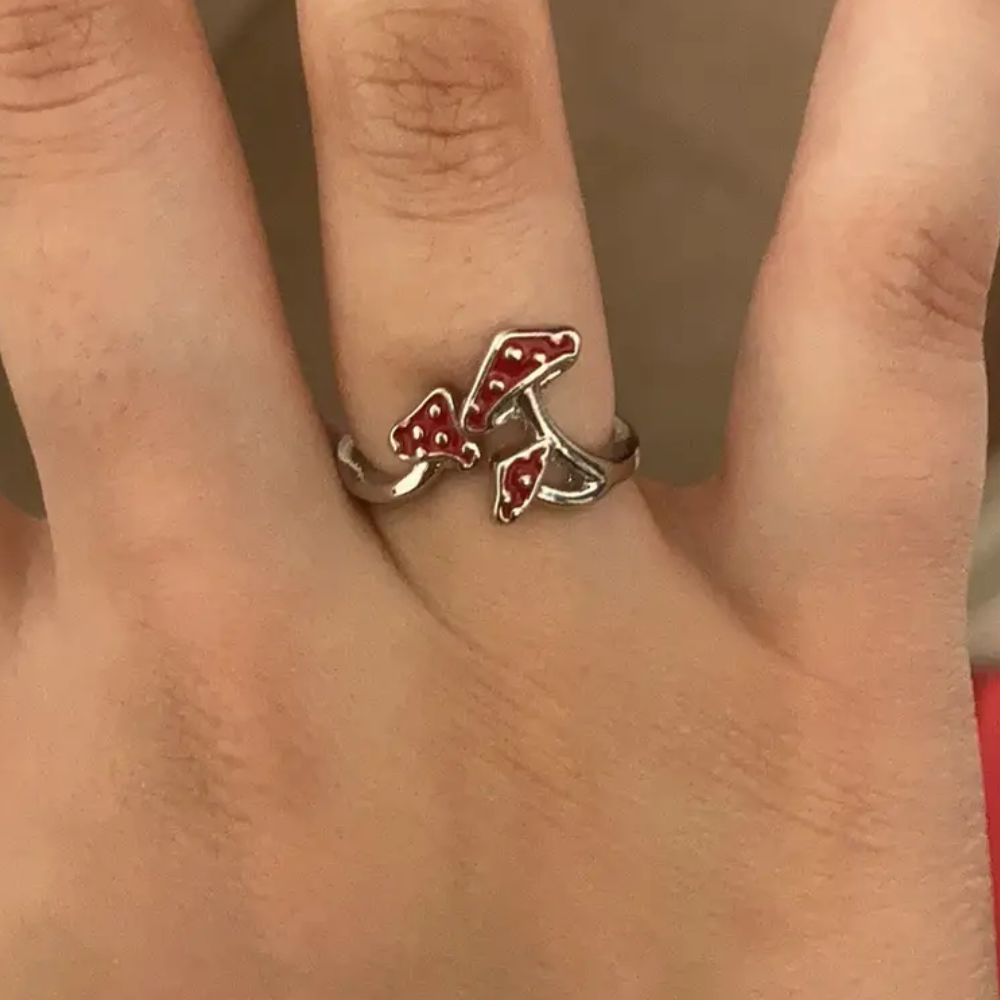 RED MUSHROOM RING (ADJUSTABLE)
