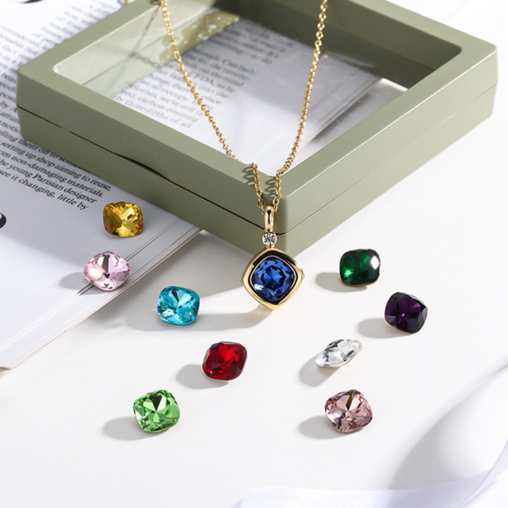 VINTAGE GEM NECKLACE