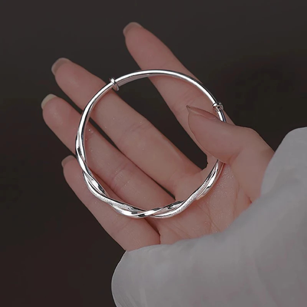 TWISTED SILVER BANGLE (ADJUSTABLE)