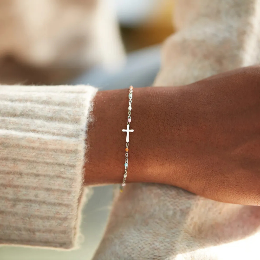 GOLDEN CROSS BRACELET (ADJUSTABLE)