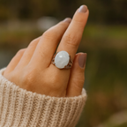 EXQUISITE VINTAGE RING (ADJUSTABLE)
