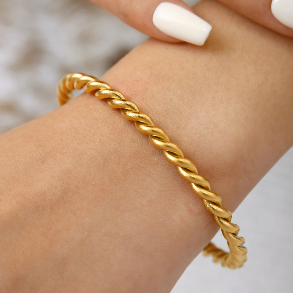 TWISTED CHAIN BRACELET