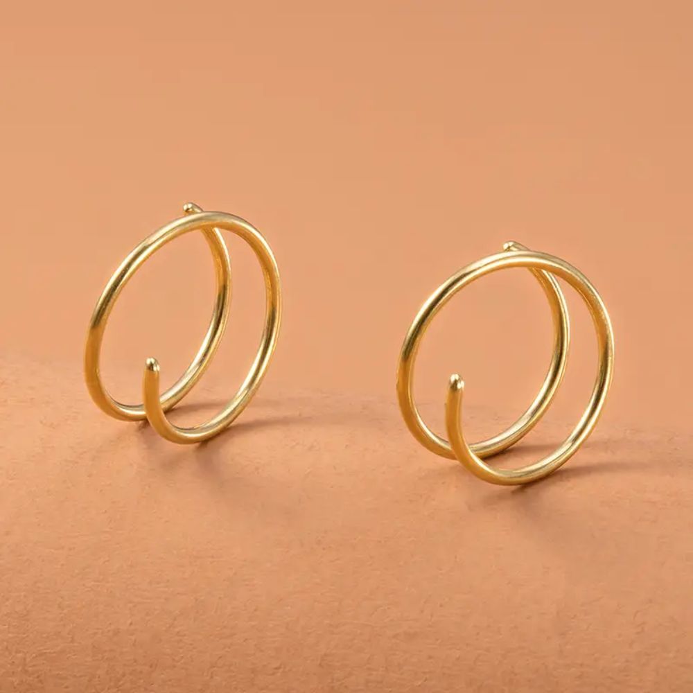 TINY TWIST EARRINGS (PAIR)