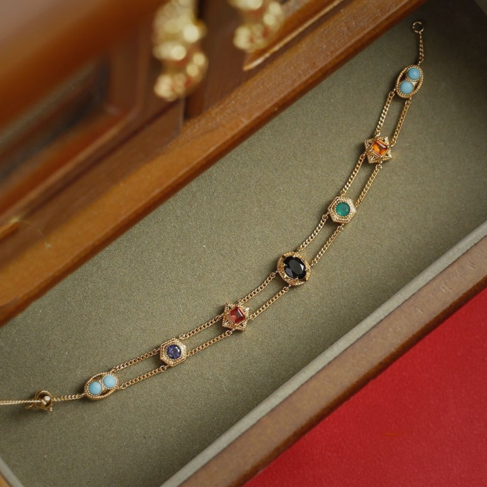 MEDIEVAL JEWELRY SET