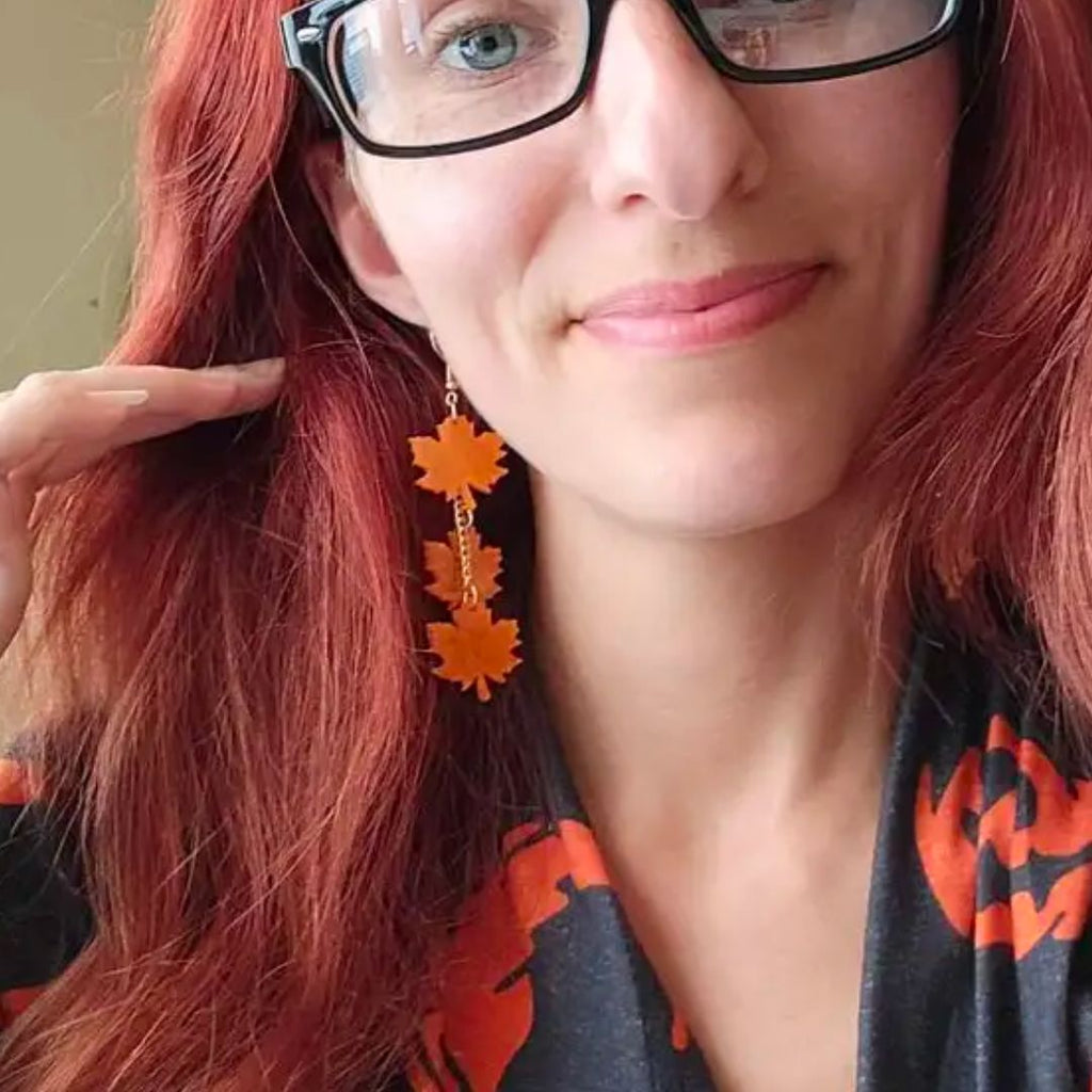 MAPLE LEAVES EARRINGS (PAIR)