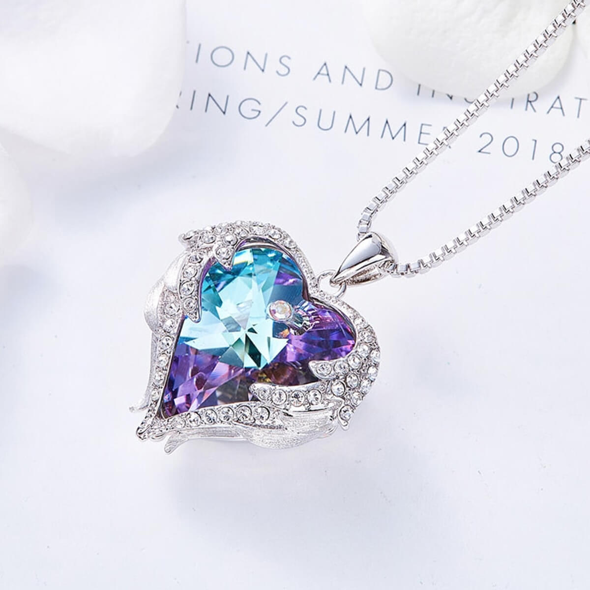 HEART AND WINGS NECKLACE