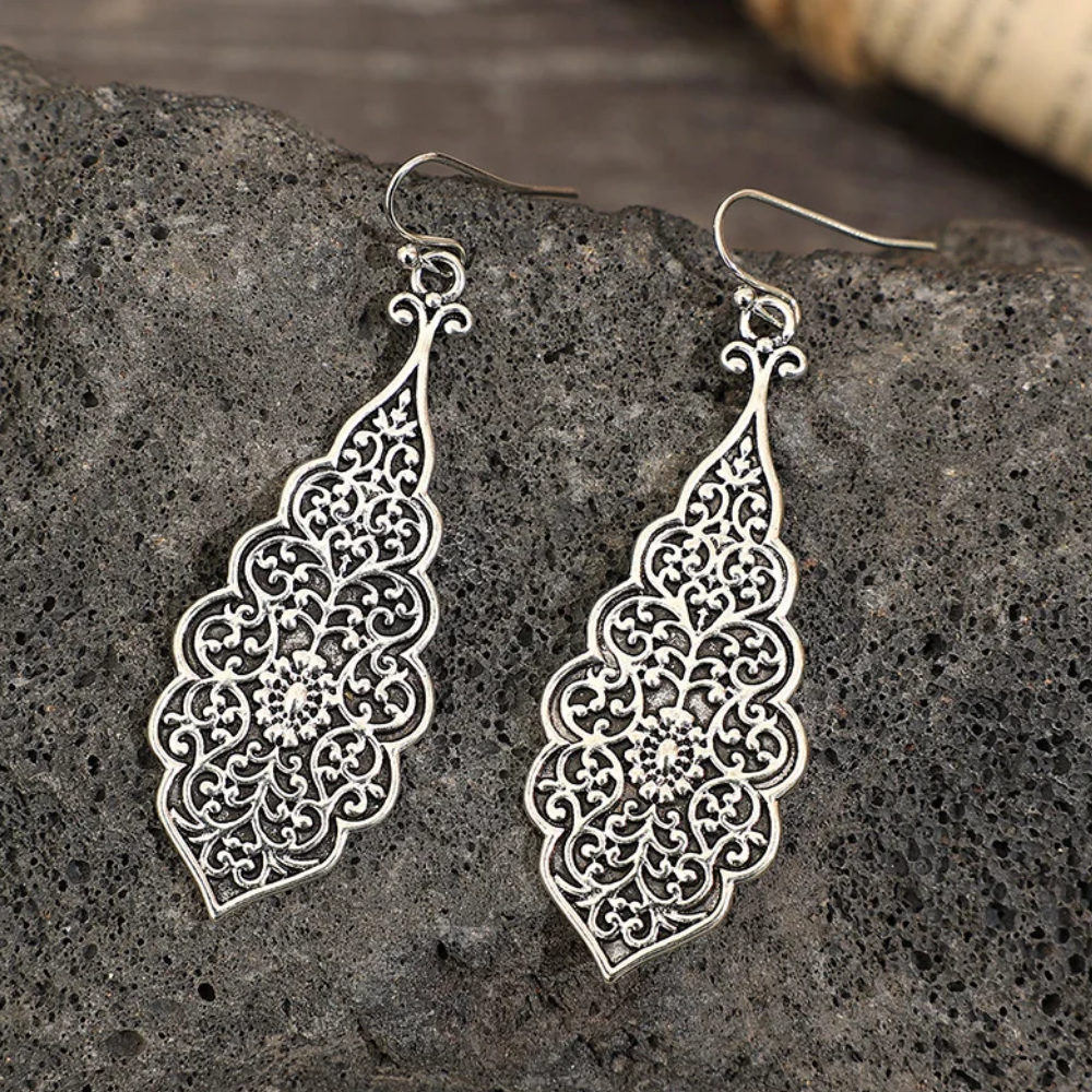 ART NOUVEAU EARRINGS (PAIR)