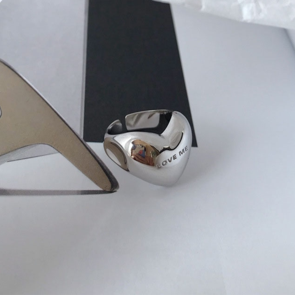 CHUNKY HEART RING (ADJUSTABLE)