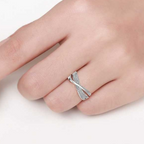 WOVEN CROSSOVER RING