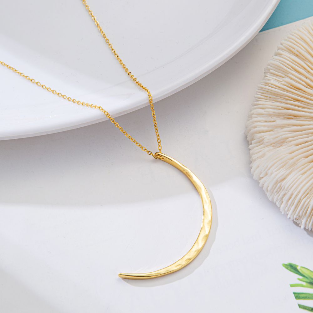 LUNA MOON NECKLACE