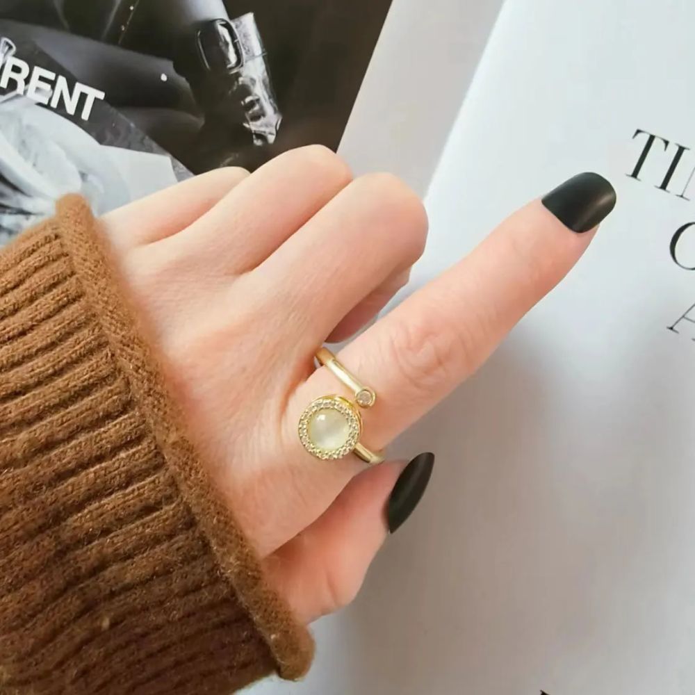 CLASSY SPINNING RING (ADJUSTABLE)