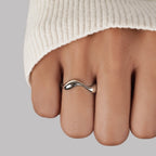 Waves - Minimalist Ring