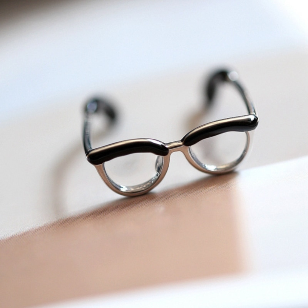 MINIATURE EYEGLASS RING (ADJUSTABLE)
