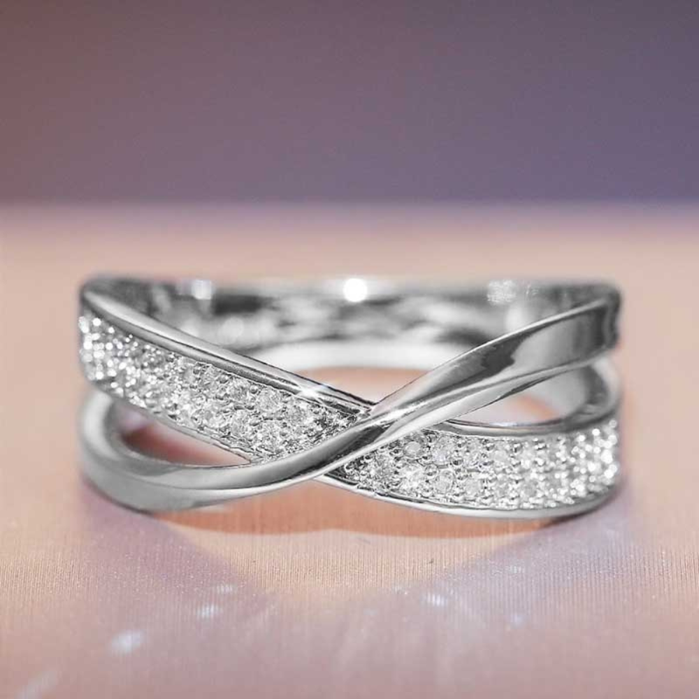 WOVEN CROSSOVER RING