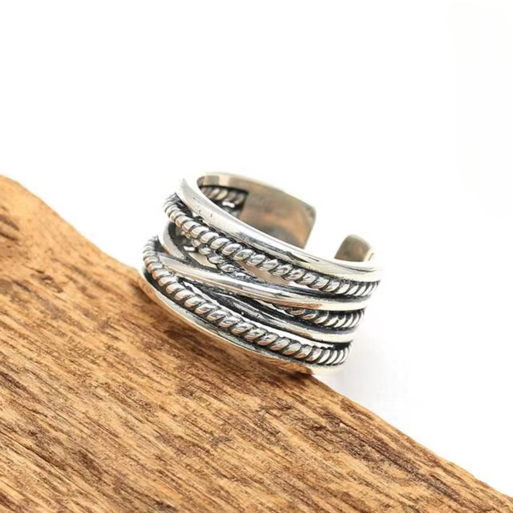 THUMB WEAVED LAYERED RING (ADJUSTABLE)