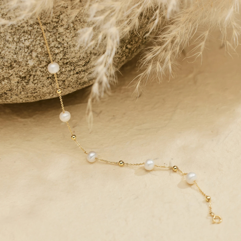 PEARLS BRACELET (ADJUSTABLE)