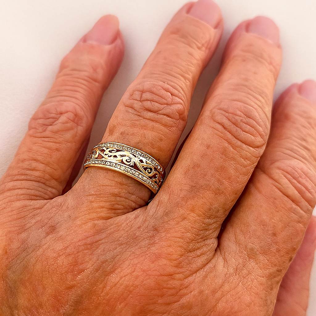 Bright Hollow Ring
