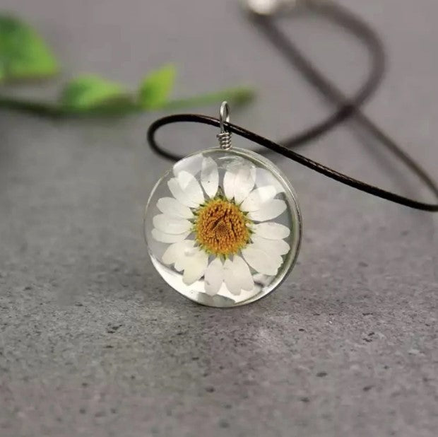 GLASS FLOWER PENDANT